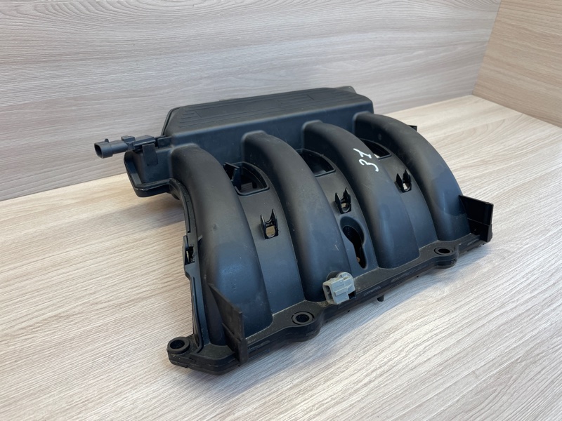 Впускной коллектор