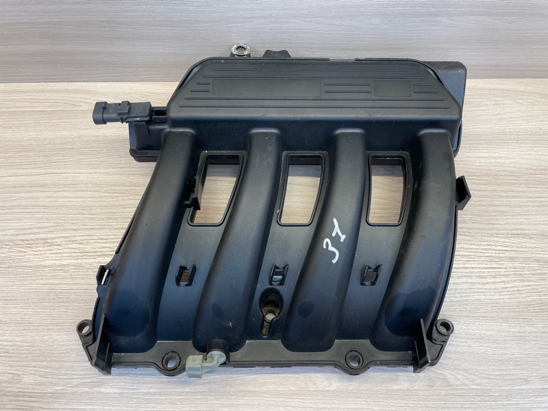 Впускной коллектор