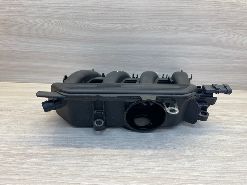 Впускной коллектор