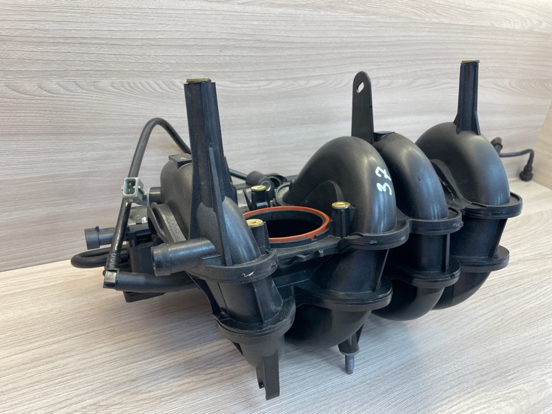 Впускной коллектор