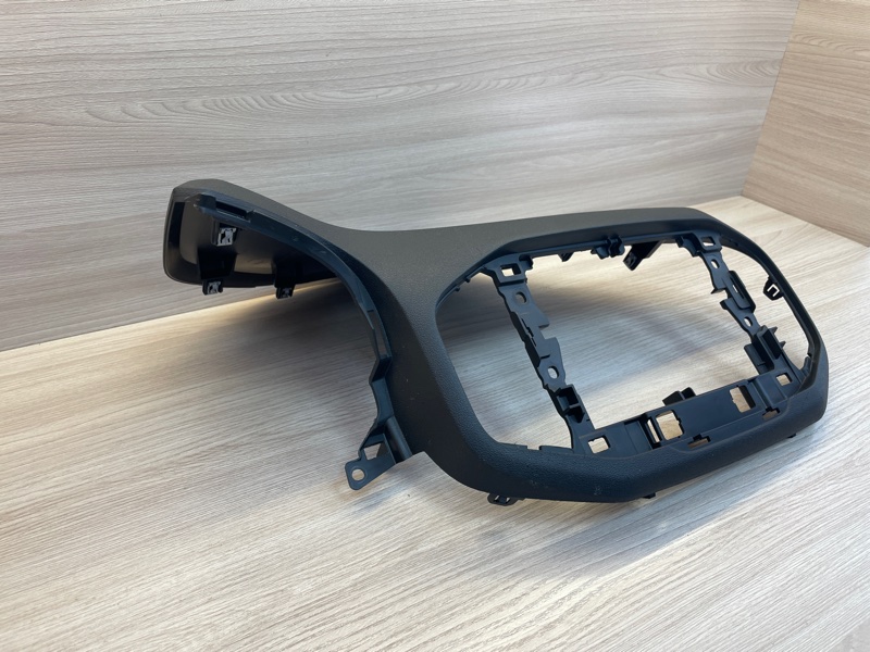 Верхняя накладка торпедо