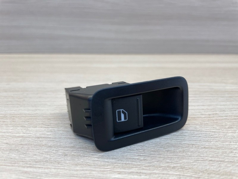 Кнопка стеклоподъемника