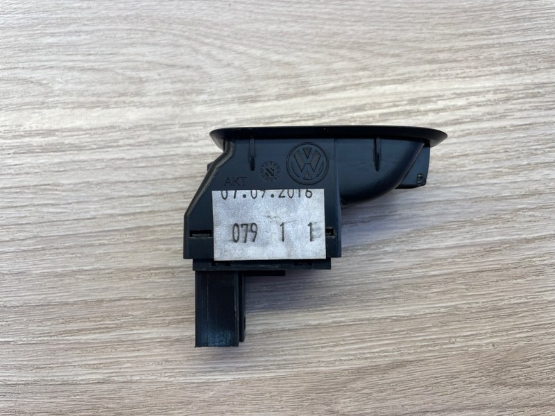 Кнопка стеклоподъемника