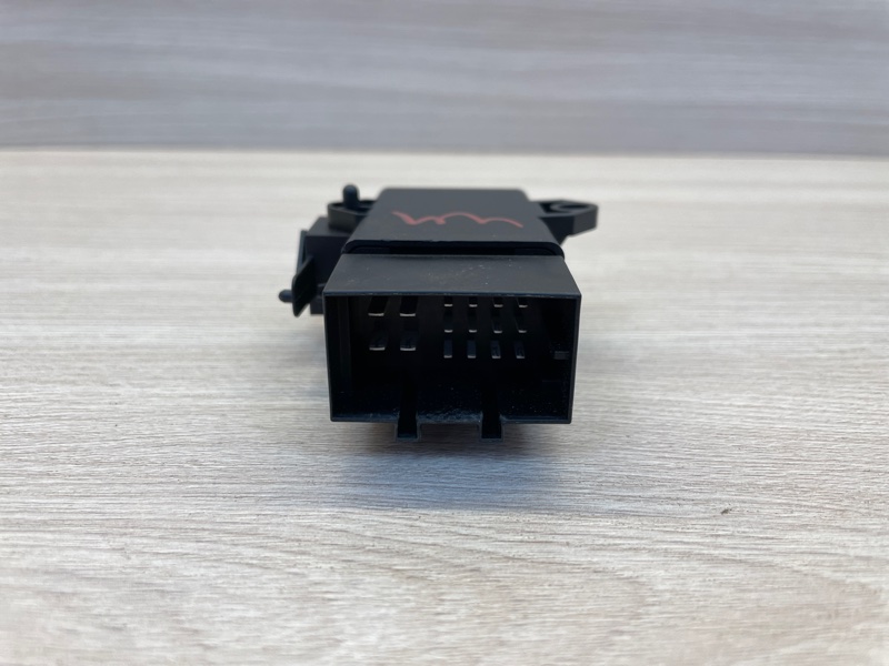 Блок управления подогревом сидений