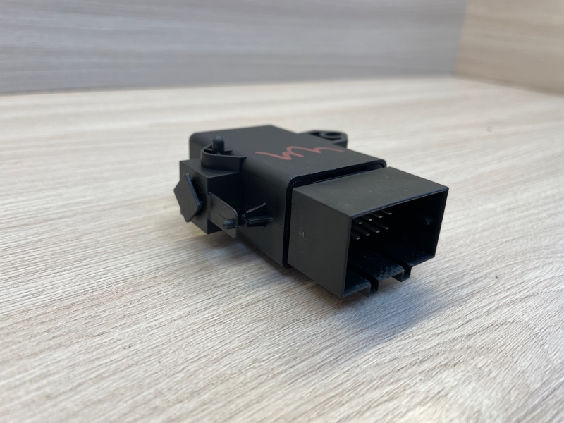 Блок управления подогревом сидений