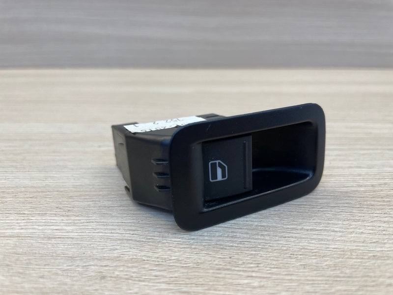 Кнопка стеклоподъемника