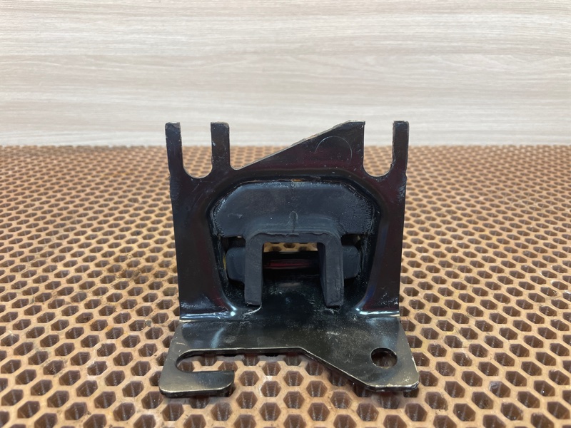 Опора двигателя