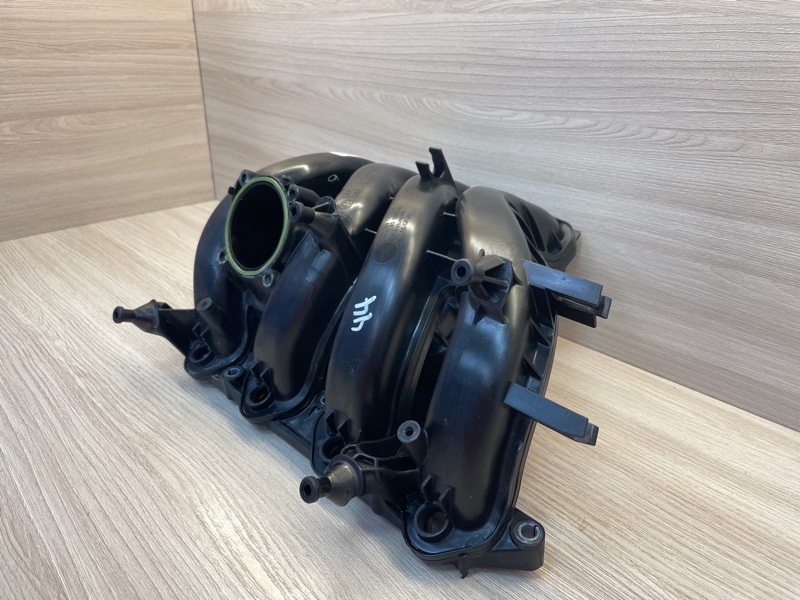 Впускной коллектор