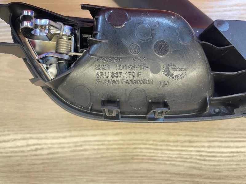 Внутренняя  ручка двери