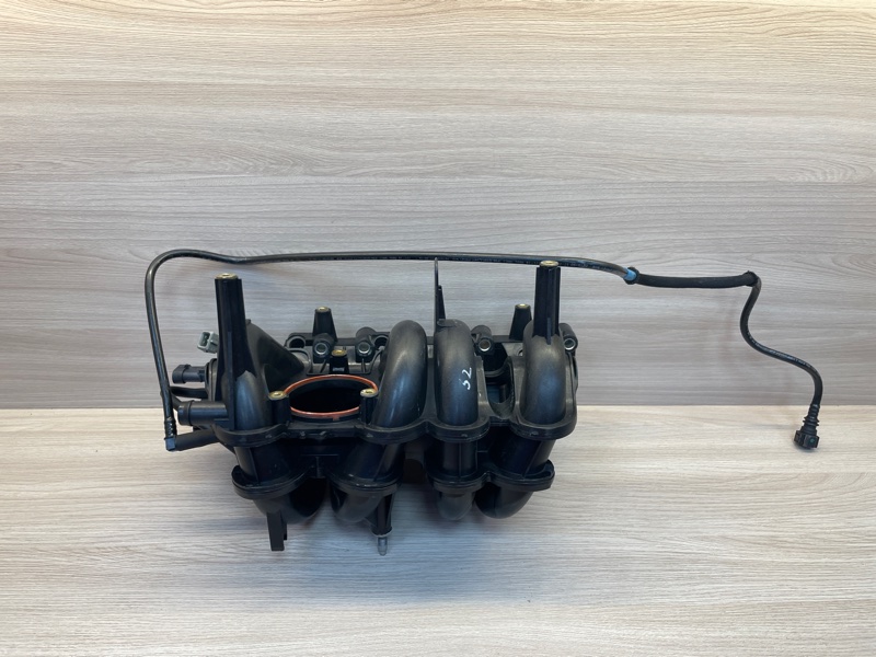 Впускной коллектор