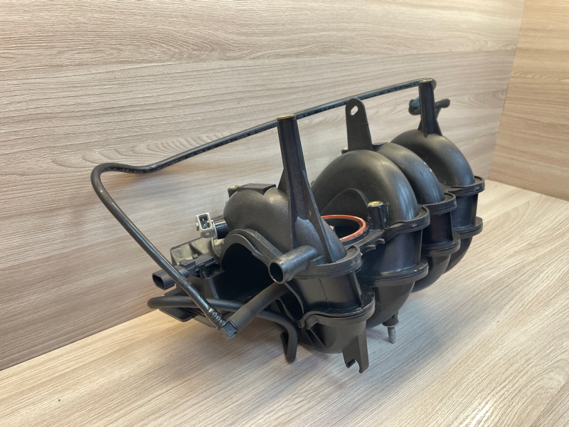 Впускной коллектор