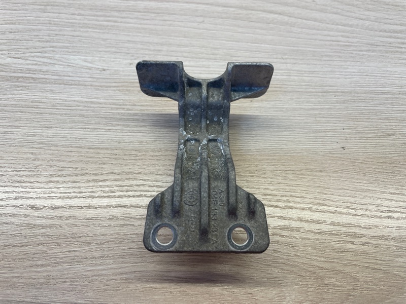 Кронштейн дроссельной заслонки