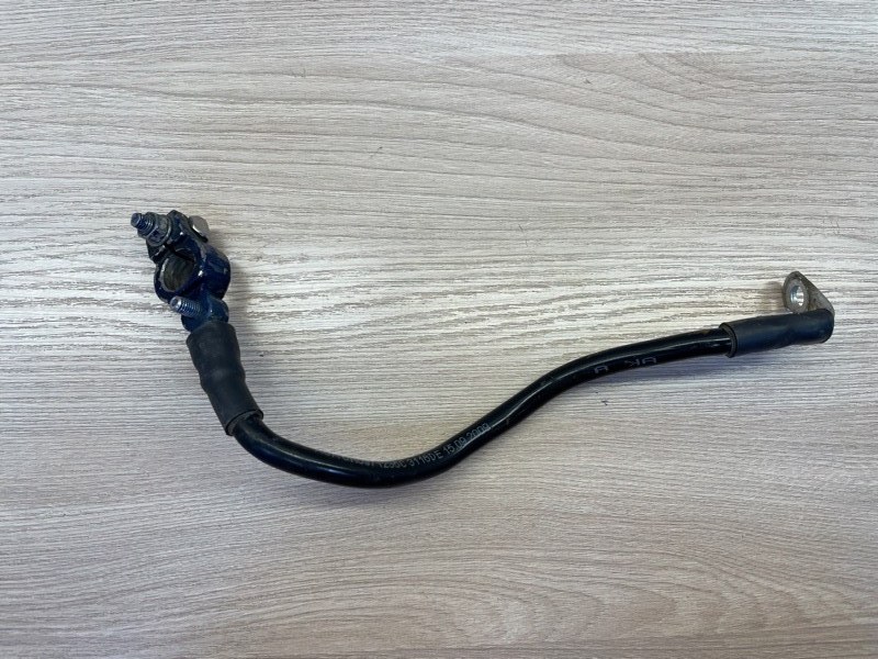 Клемма аккумулятора (минусовая)