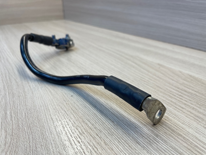 Клемма аккумулятора (минусовая)