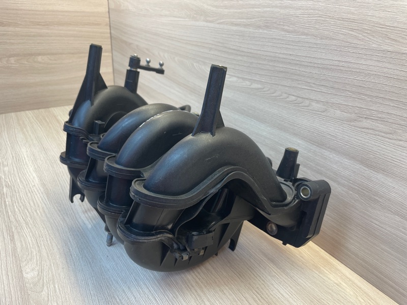 Впускной коллектор