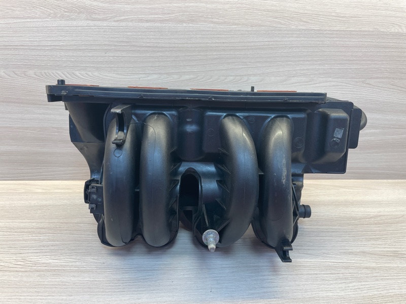 Впускной коллектор