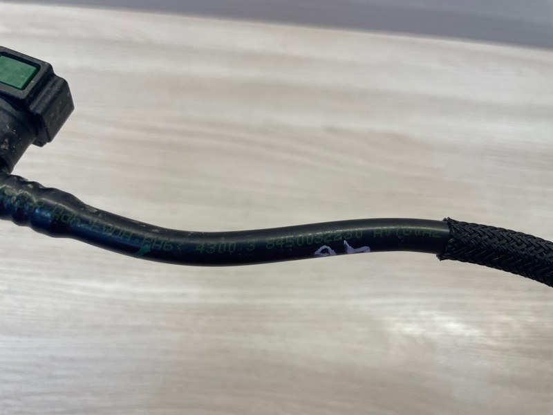 Трубка топливная