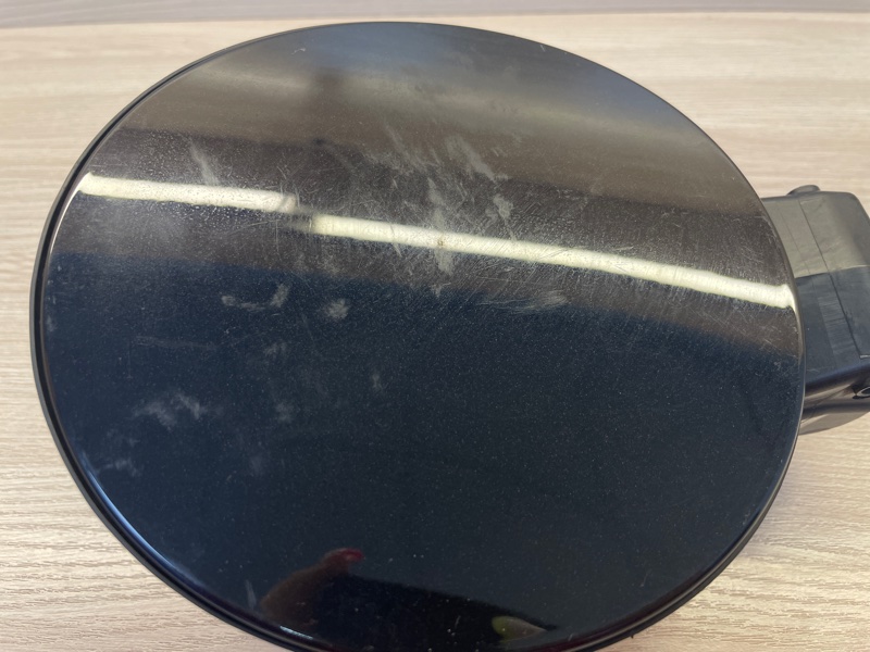 Лючок бензобака