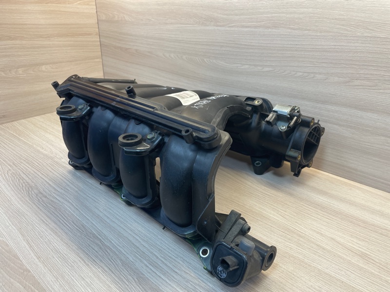 Впускной коллектор