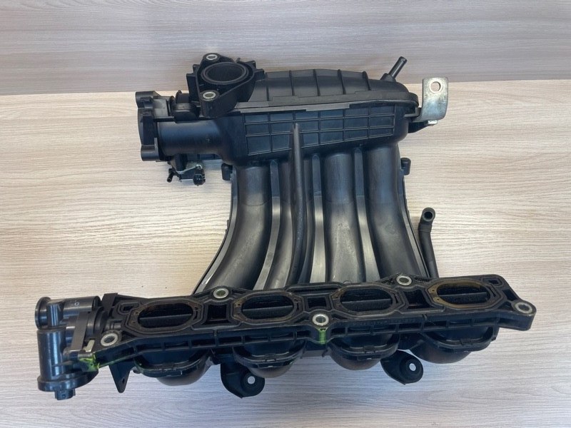 Впускной коллектор