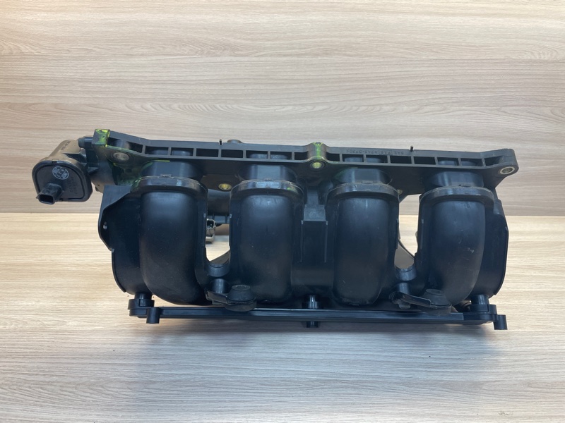 Впускной коллектор