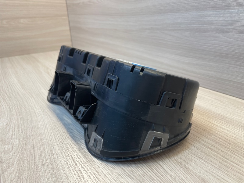 Щиток приборов