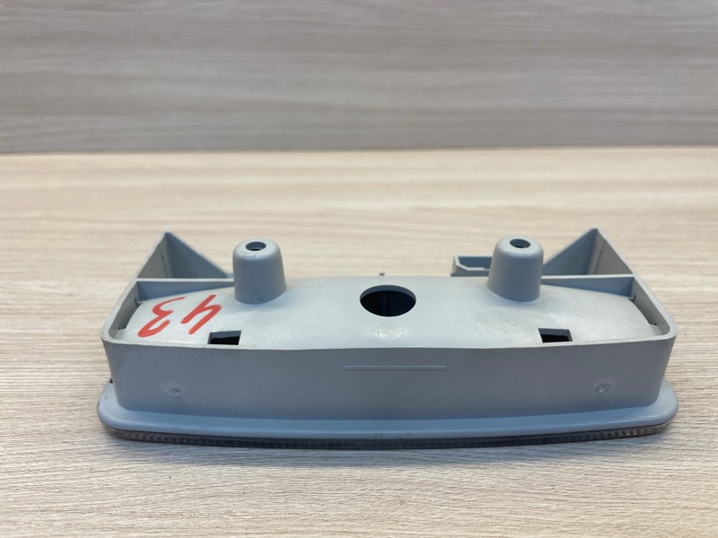 плафон освещения салона