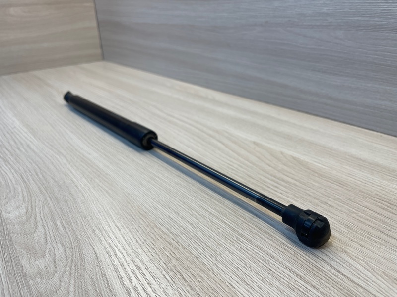 Амортизатор багажника