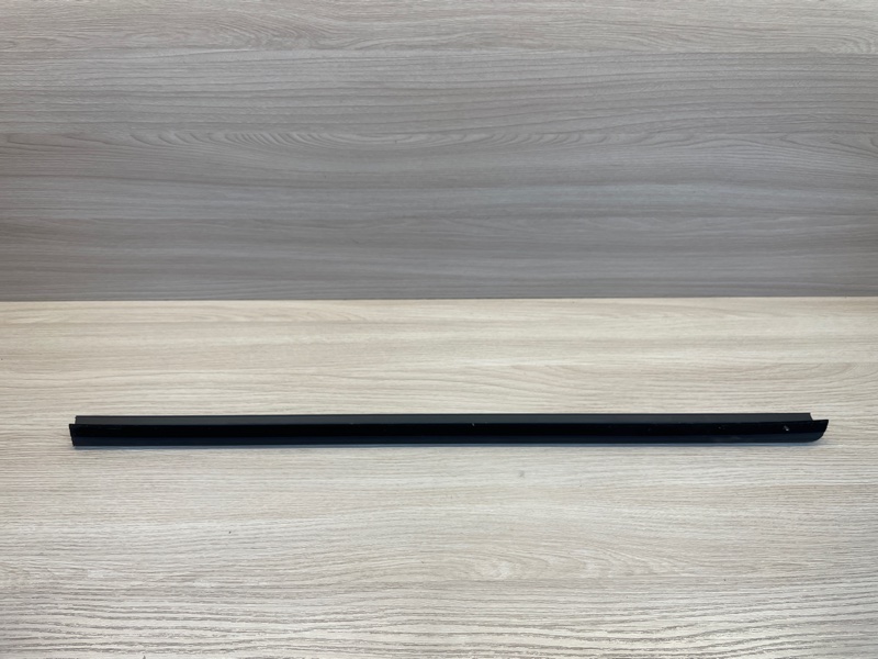 Уплотнитель стекла двери внутренний