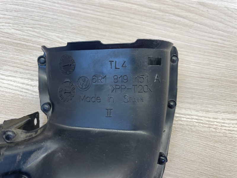 Воздуховод салона