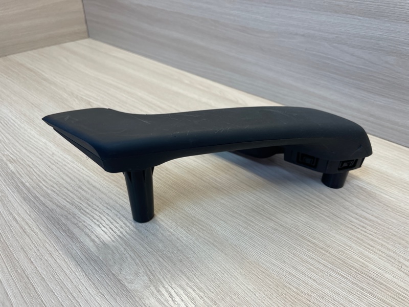 Внутренняя ручка     двери