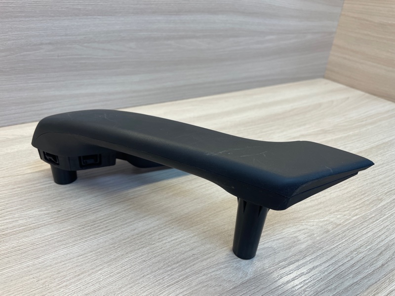 Внутренняя ручка     двери