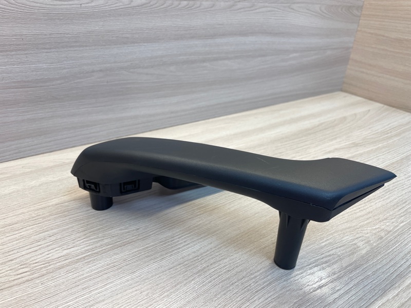 Внутренняя ручка     двери