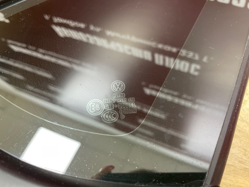 Форточка кузова