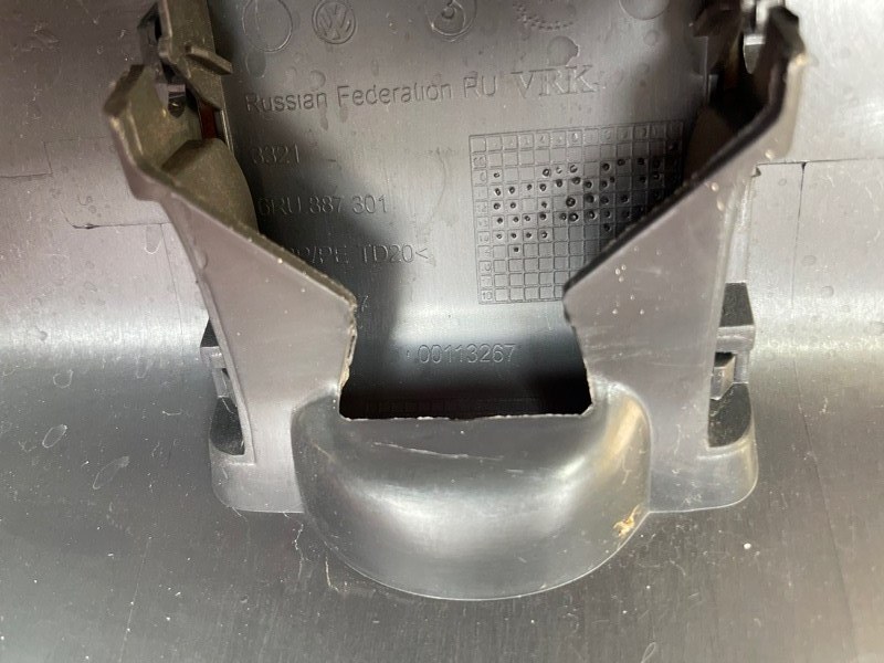 Полка багажника