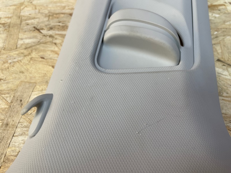 Обшивка средней стойки