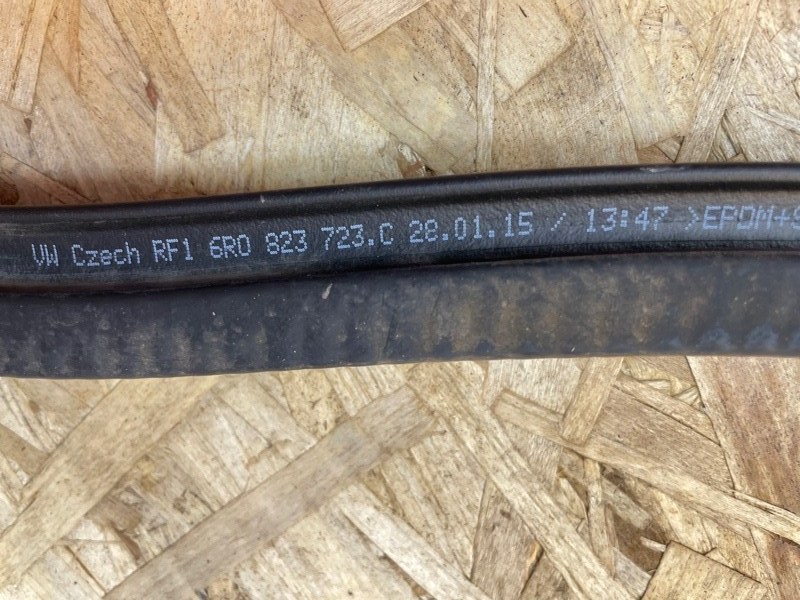 Уплотнитель жабо