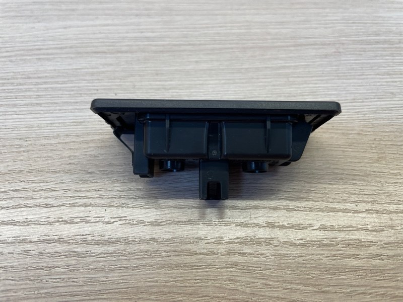 Плафон подсветки номера