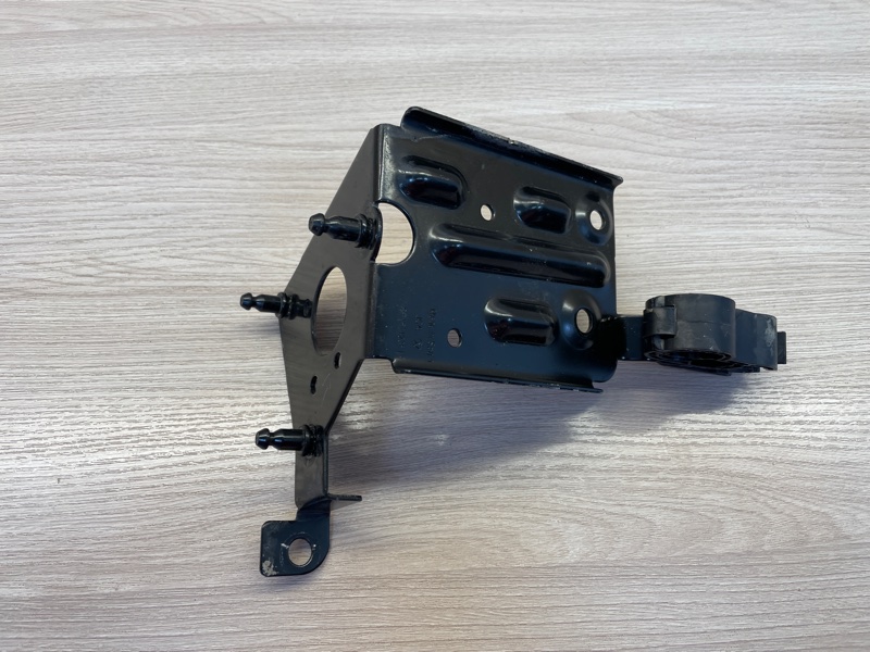 Кронштейн блока ABS