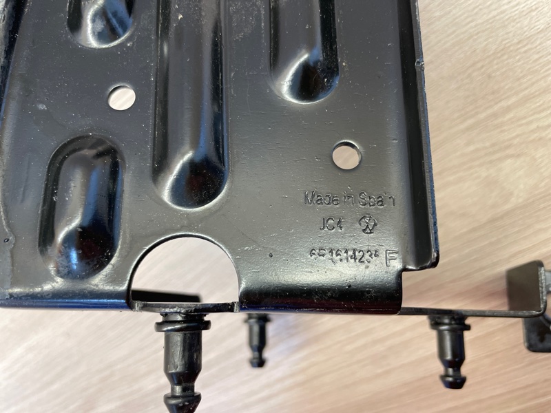 Кронштейн блока ABS