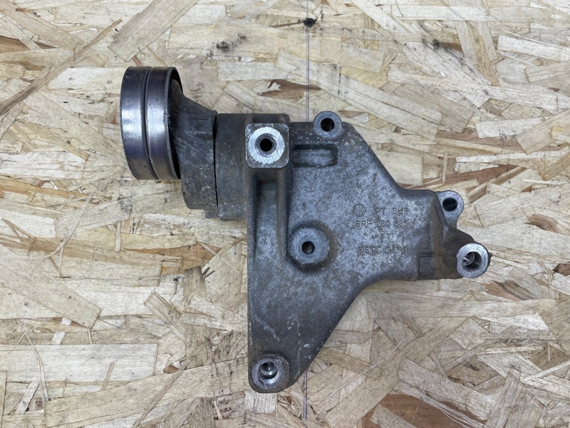 Кронштейн компрессора кондиционера