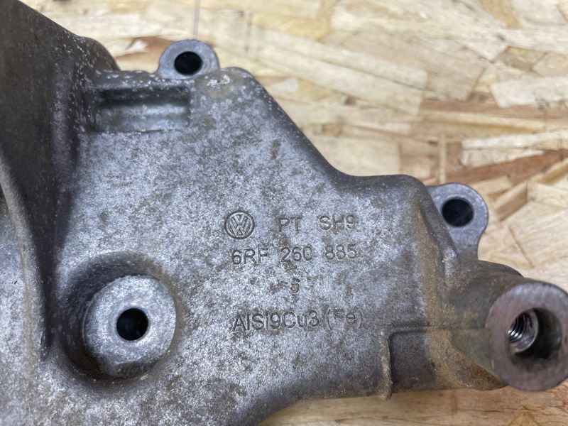 Кронштейн компрессора кондиционера