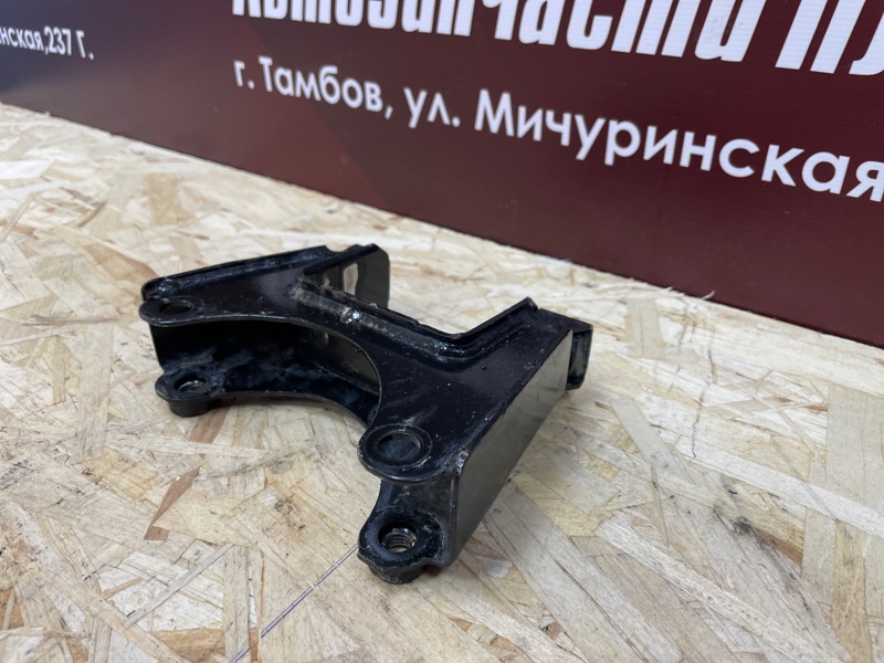 Кронштейн кпп