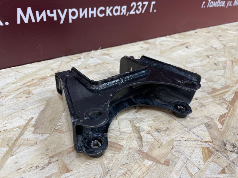 Кронштейн кпп