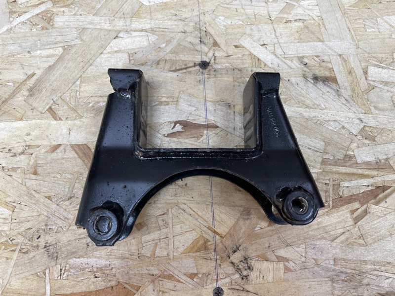 Кронштейн кпп