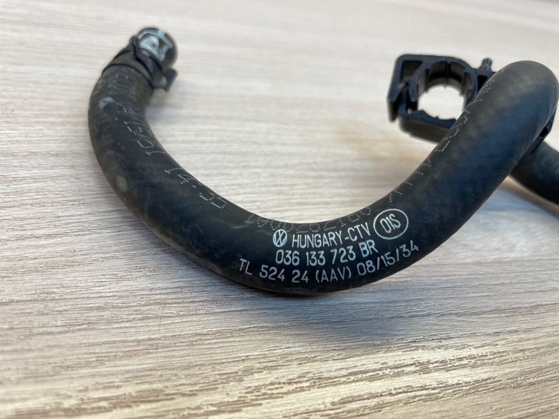 Патрубок радиатора