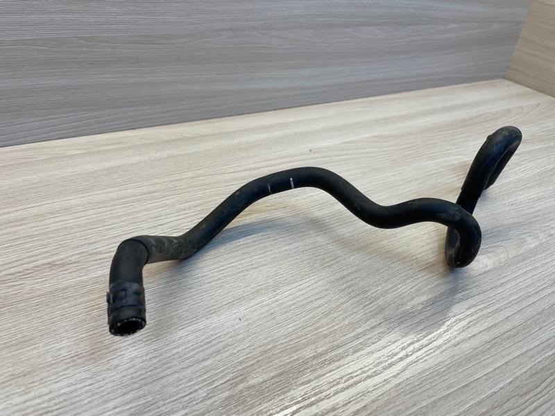 Патрубок радиатора