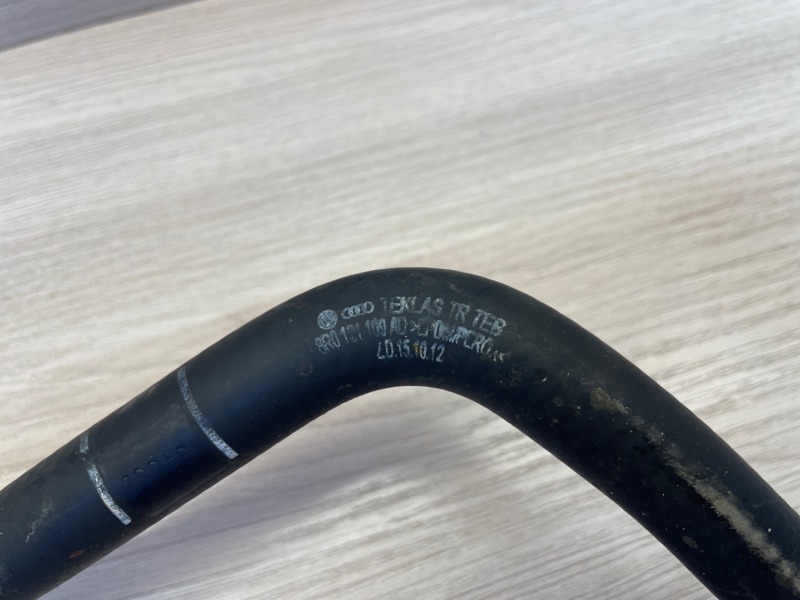 Патрубок радиатора