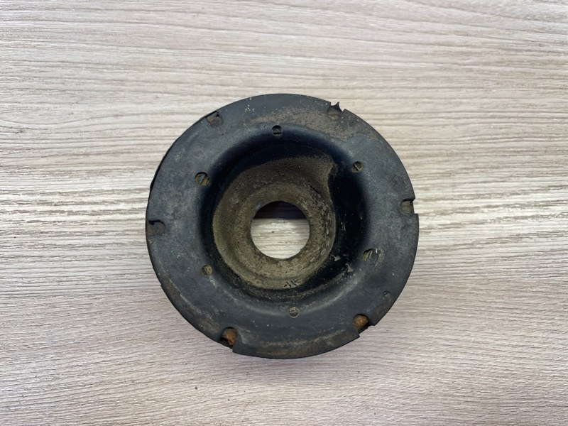 Верхняя опора    пружины