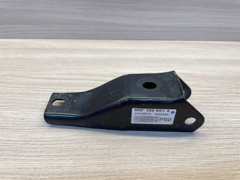 Кронштейн опоры двигателя